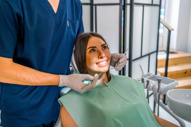 Best Teeth Whitening  in Chicago, IL